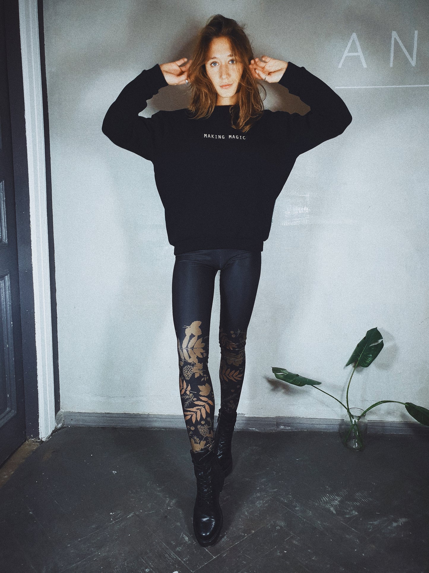 Walk of gold Leggings