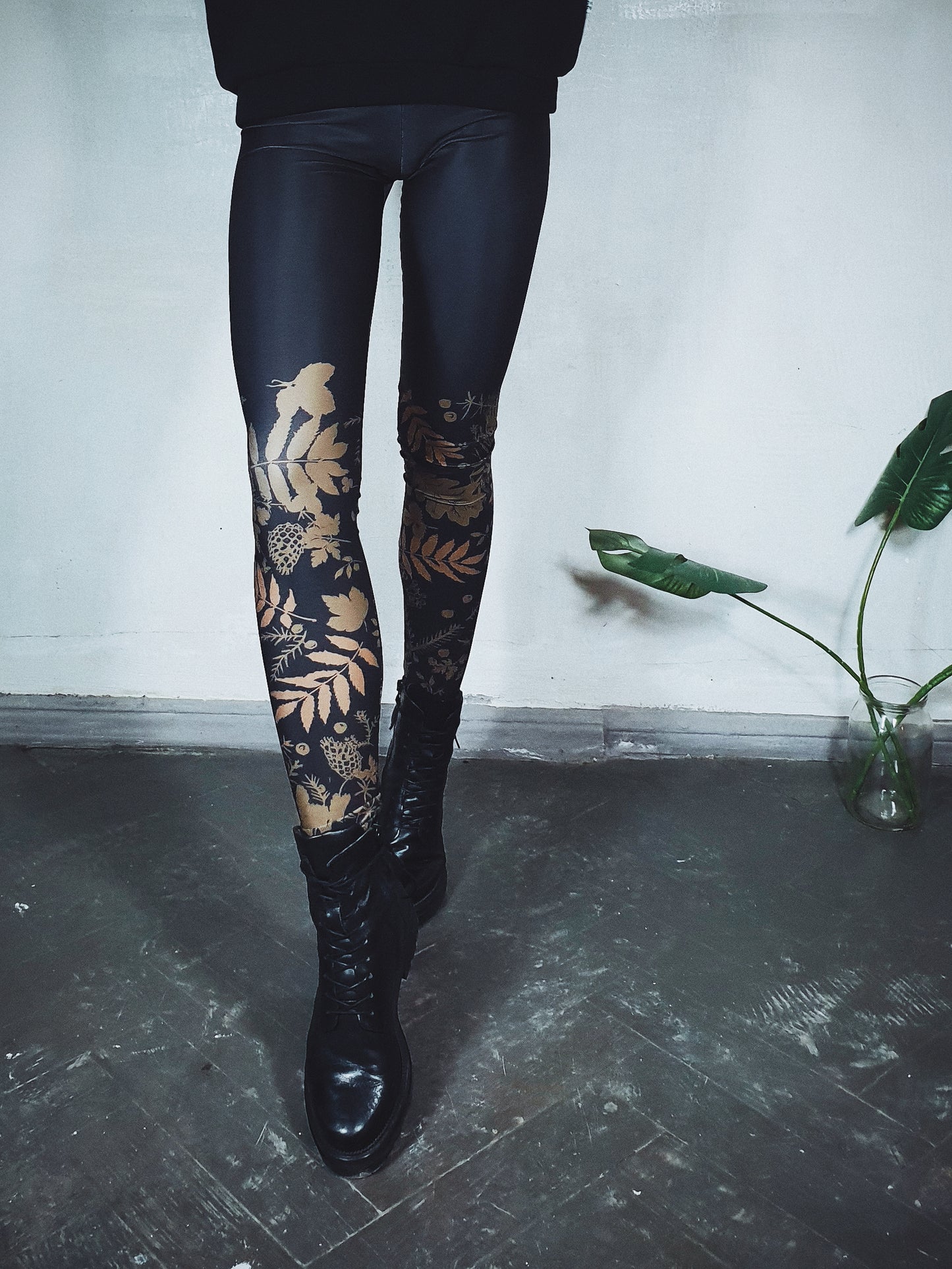 Walk of gold Leggings