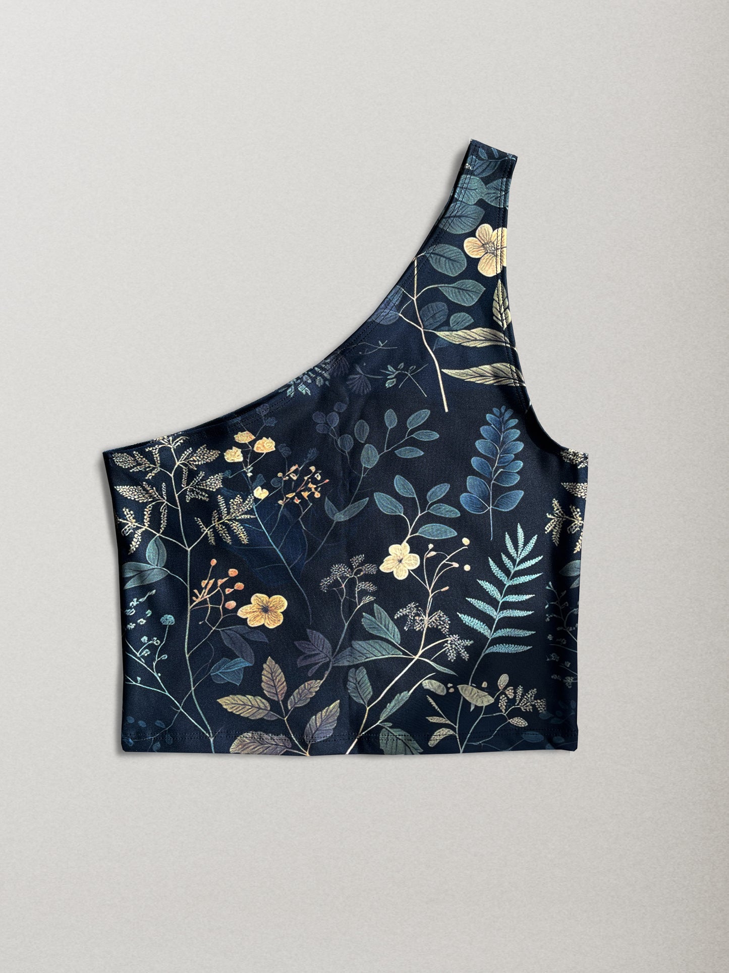 Gentle floral duvet top