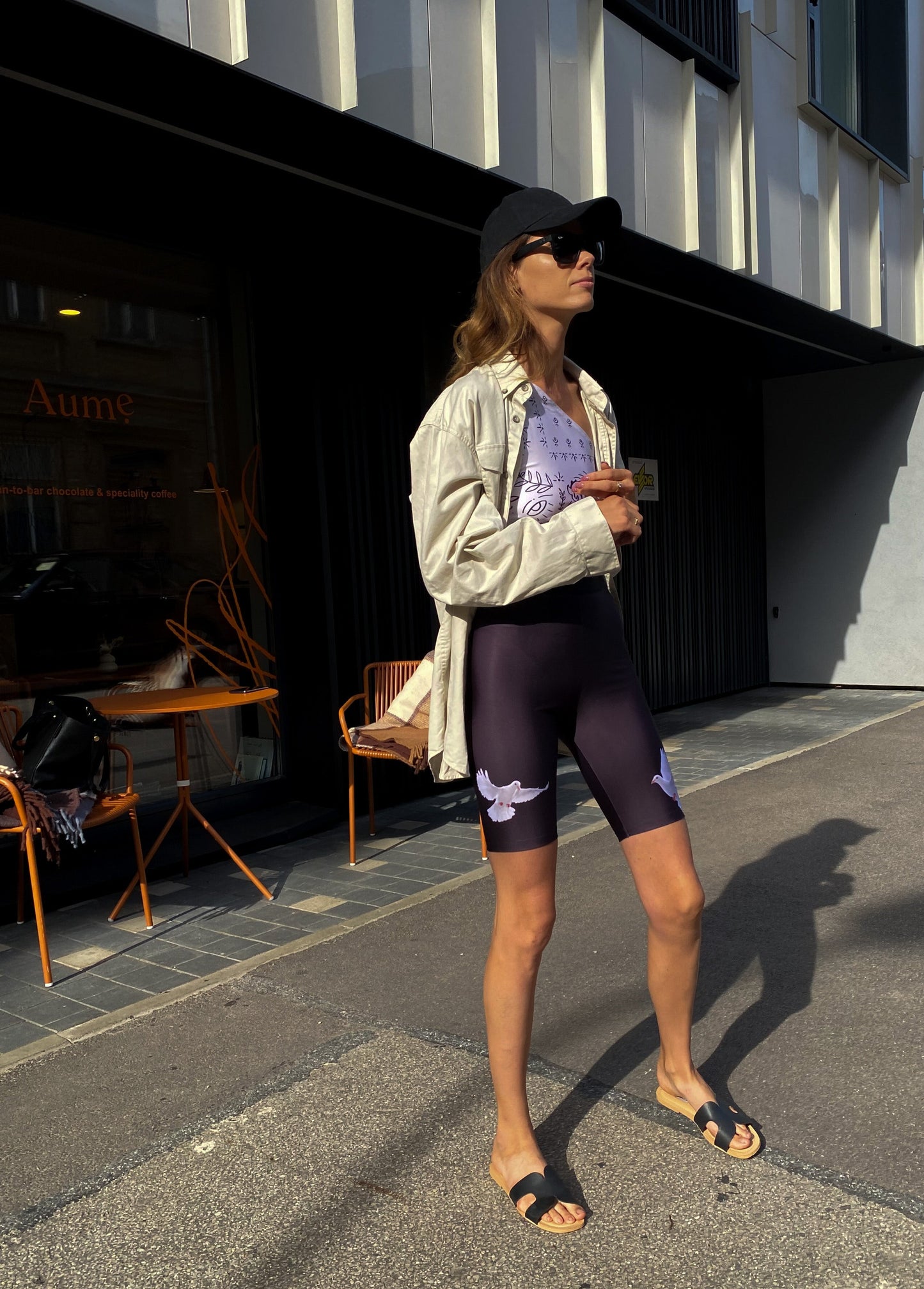 Peace on earth shorts