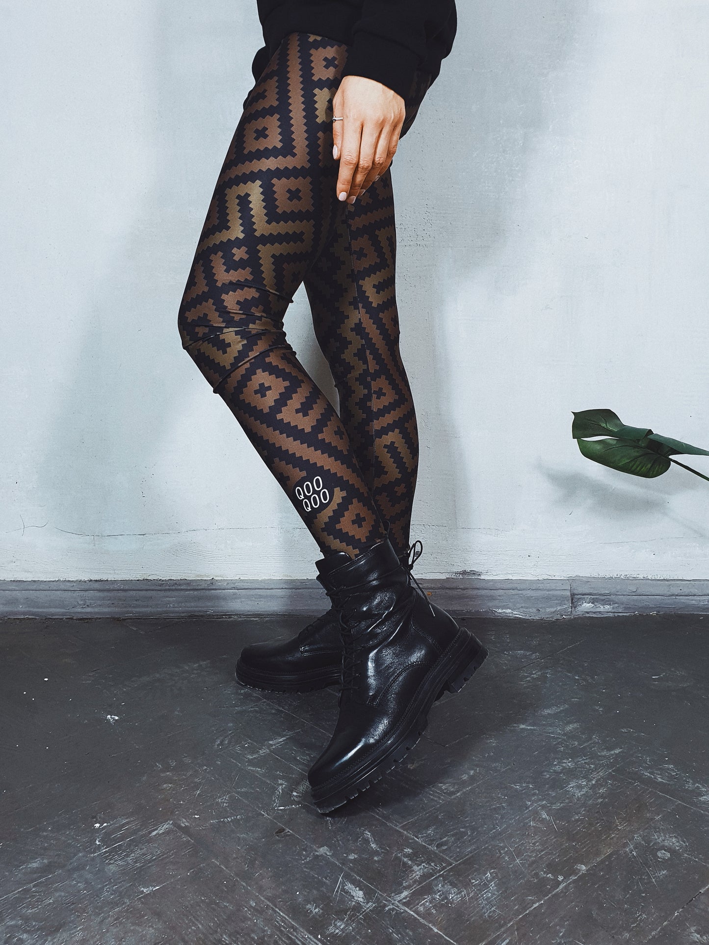 Latvian gold leggings