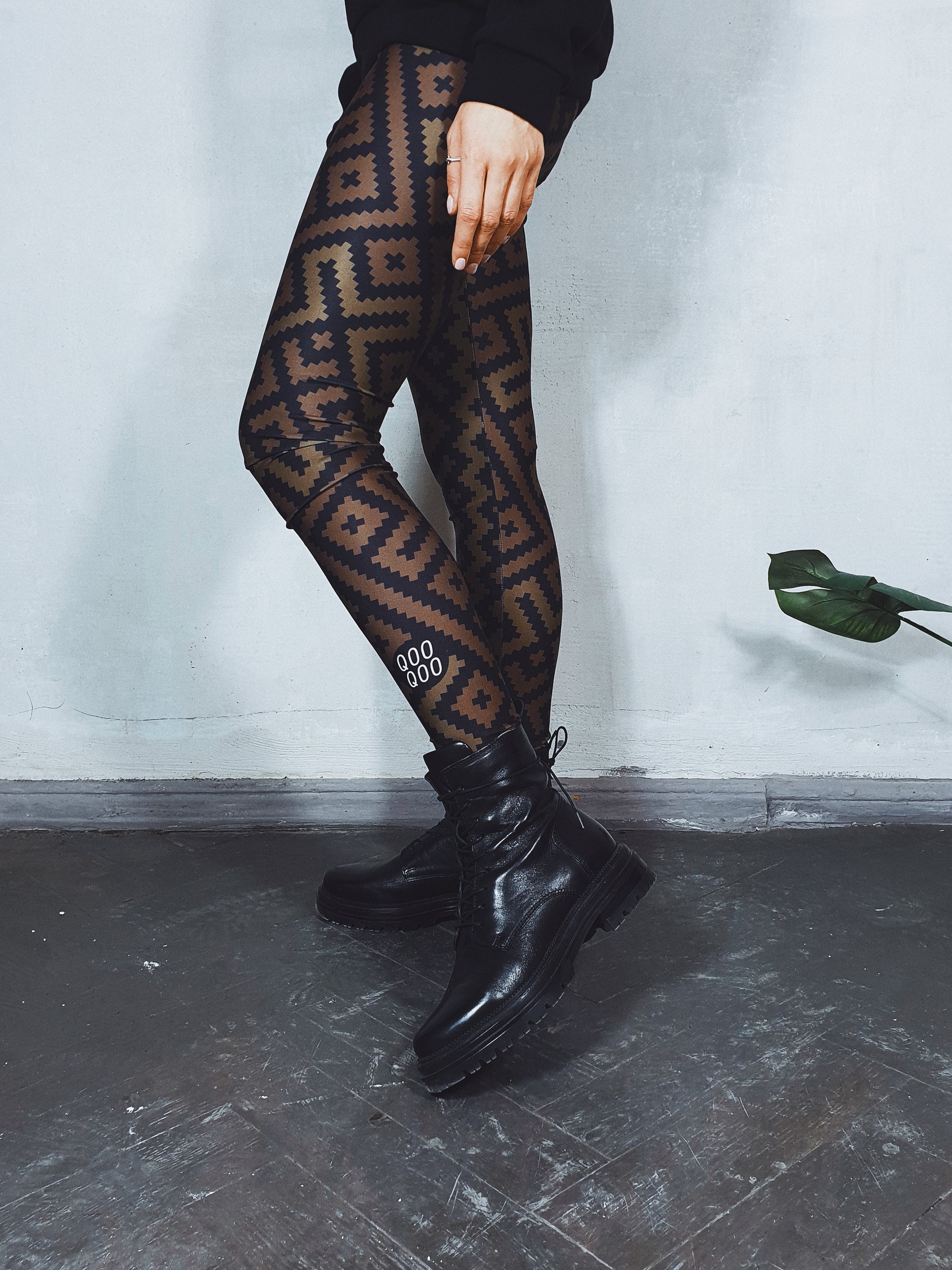 Latvian gold leggings